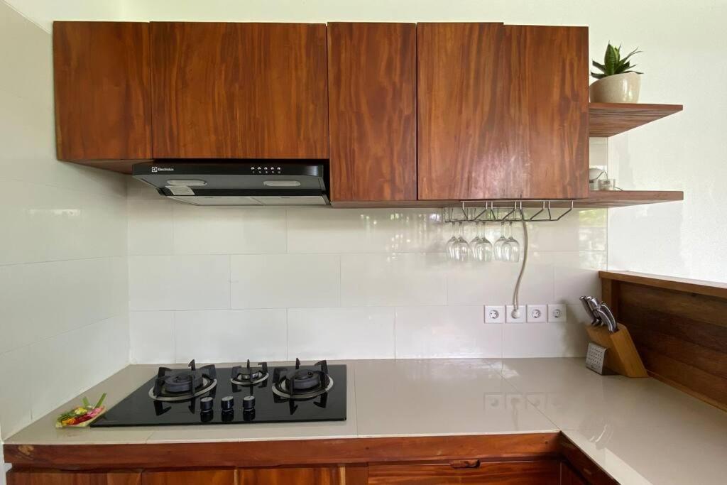 Nau Nusa Villa Batununggul Экстерьер фото