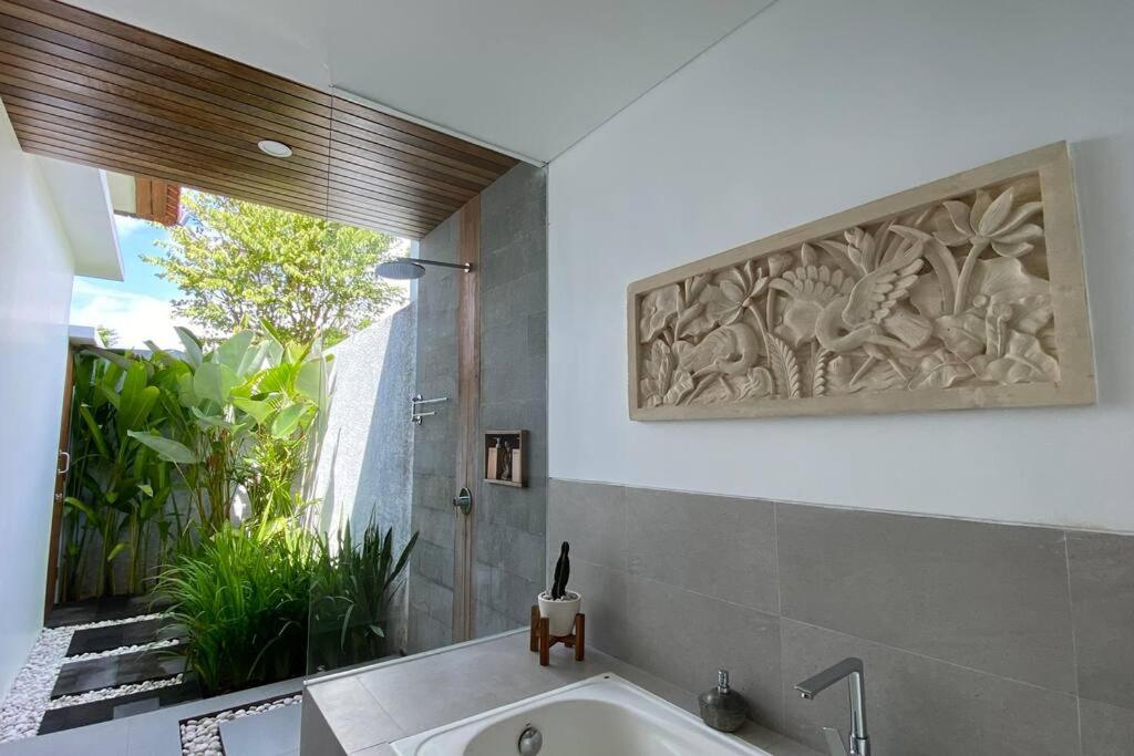 Nau Nusa Villa Batununggul Экстерьер фото